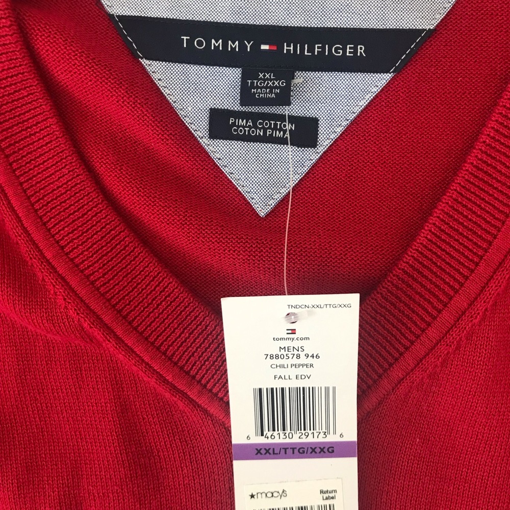 Red Tommy Hilfiger sweater. Size XXL, never worn.